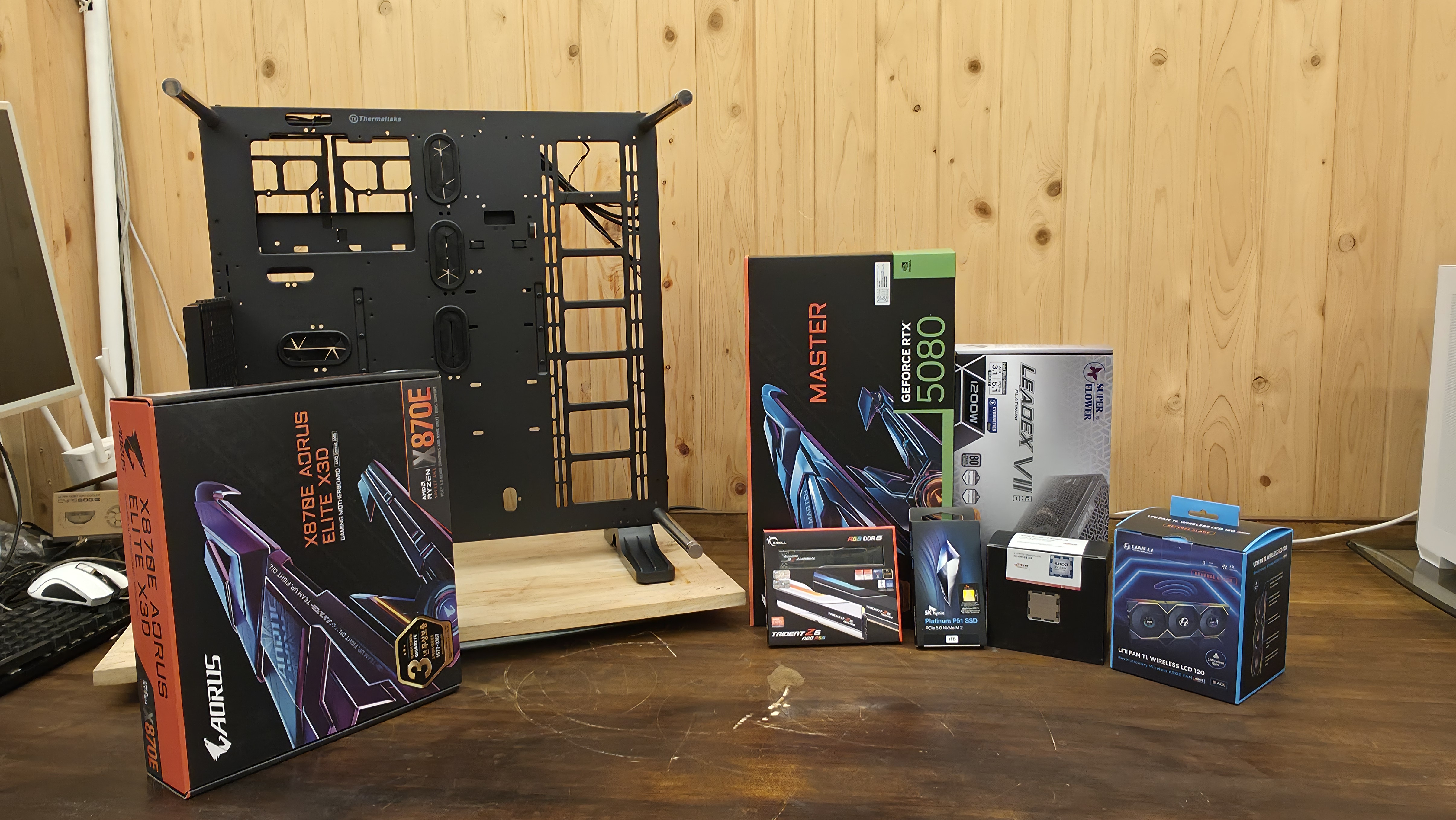 9850X3D2 RTX 5080 MASTER 빌드 부품 - G.SKILL TRIDENT Z5 NEO RGB, 리안리 UNI FAN TL WIRELESS LCD, 슈퍼플라워 LEADEX VII PRO