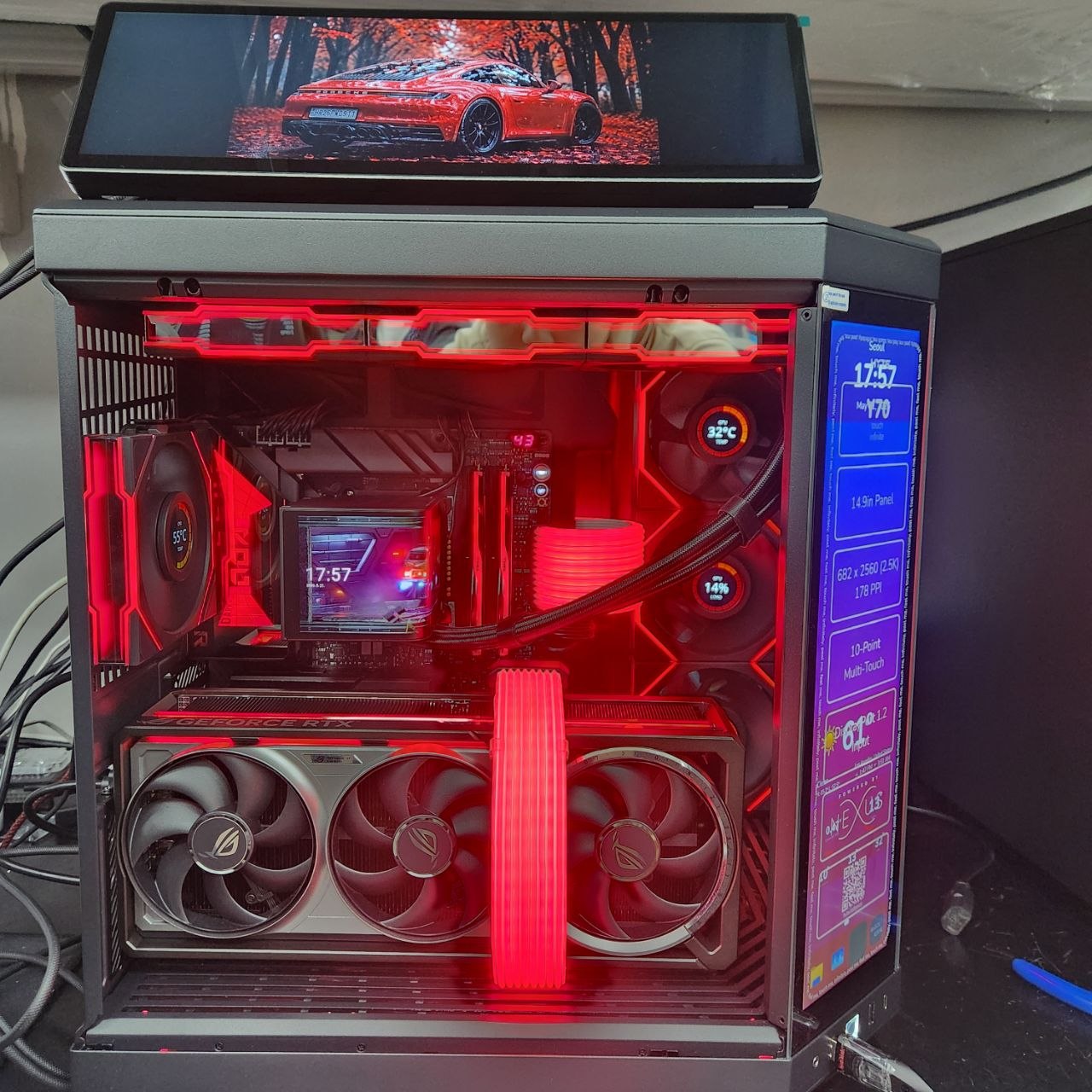 현시점 최상급 조합 - 9950X3D + RTX 5090 ROG Astral, HYTE Y70 Touch 블랙 하이엔드 PC