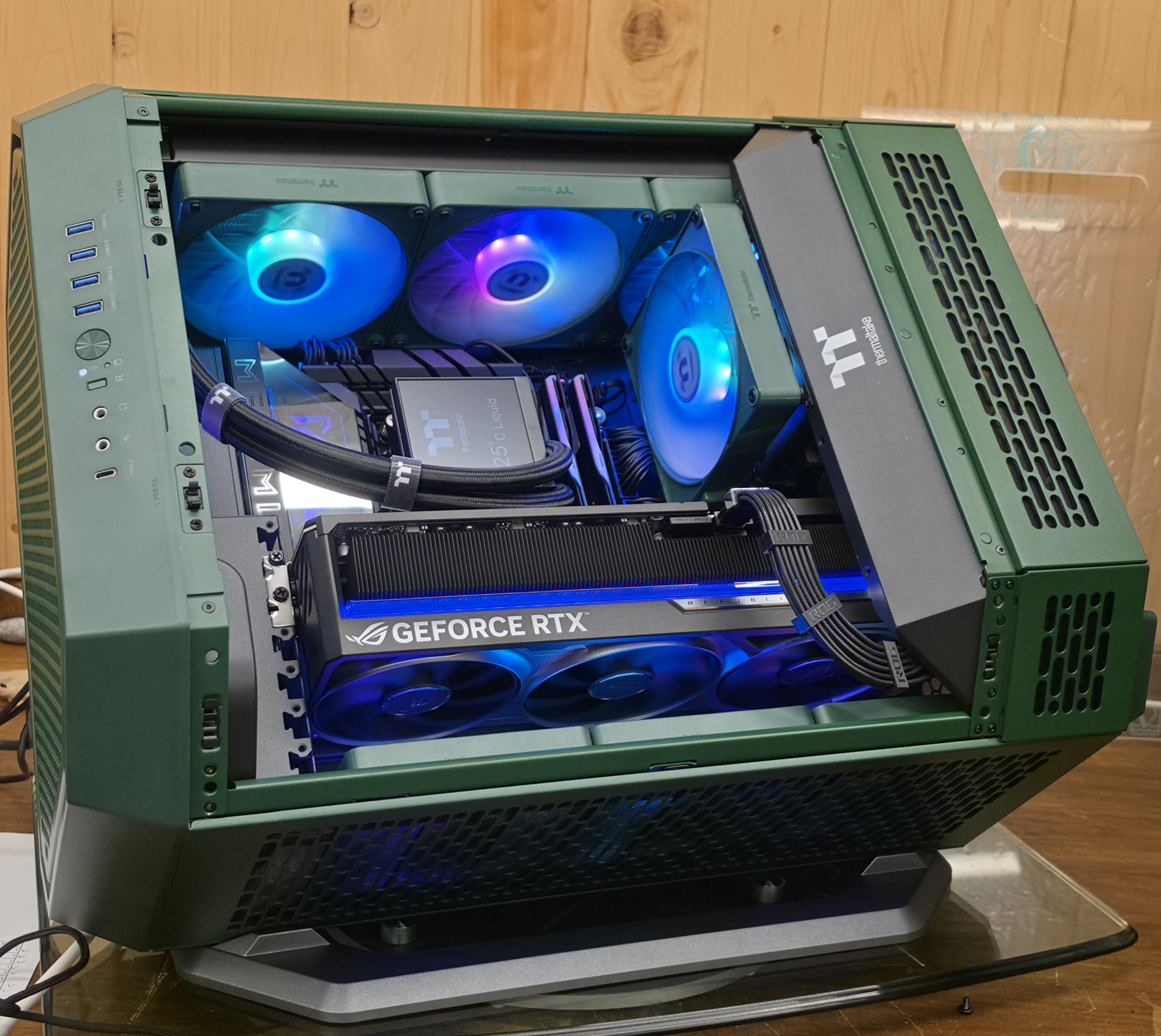 몬스타PC 조립PC 본체 측면